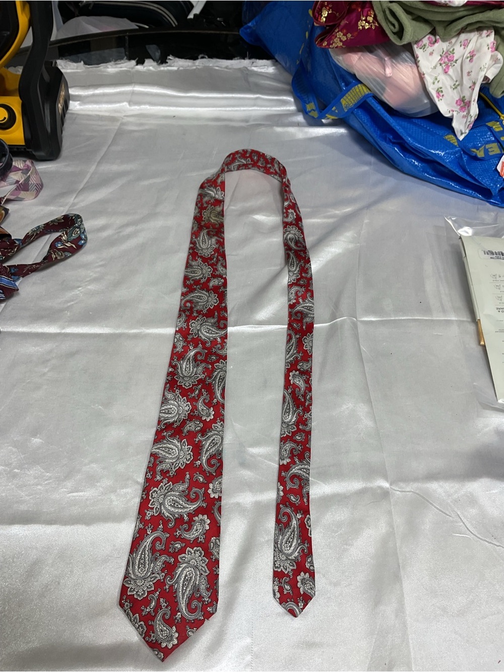 Men's Paisley Skinny Tie in Red - Unbranded